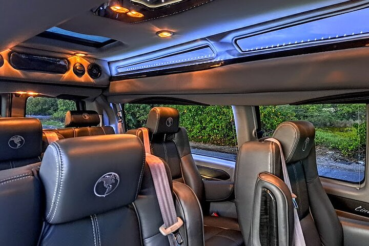 Private Luxury Luau Transportation - Photo 1 of 7